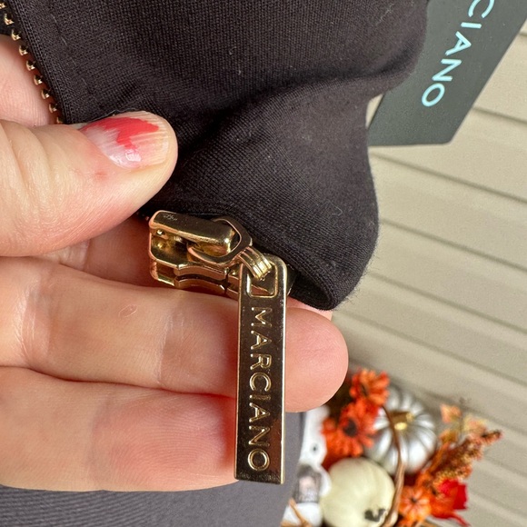 New with tags Marciano lamb leather and knit top with full back zipper - Picture 5 of 6